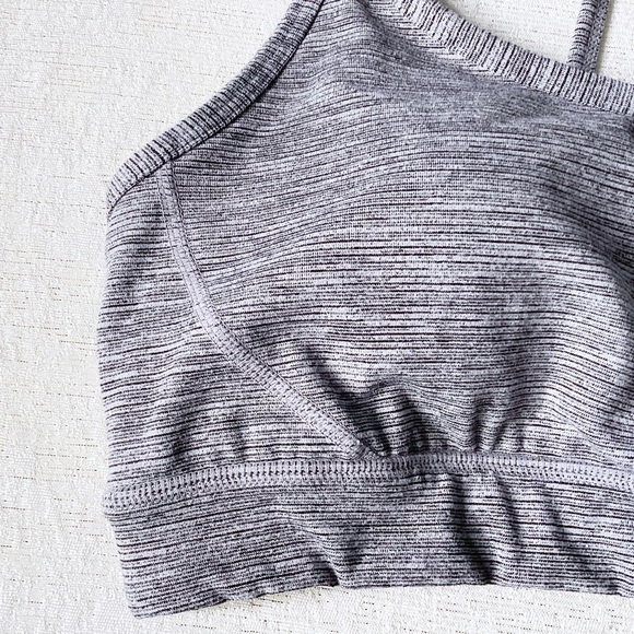 Manduka Cross Straps Sports Bra Woman’s Size Large Grey Space Dye Light Padding - Picture 3 of 12